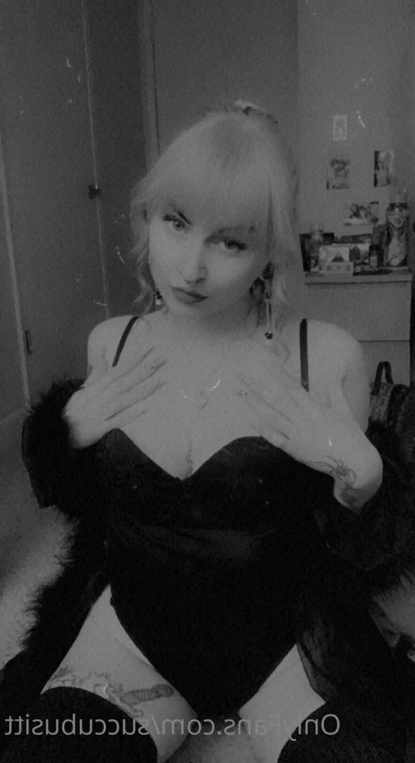 baby succubus ✨ [ succubusitt ] Onlyfans leaked photo 8083916 on Hotleaks.tv