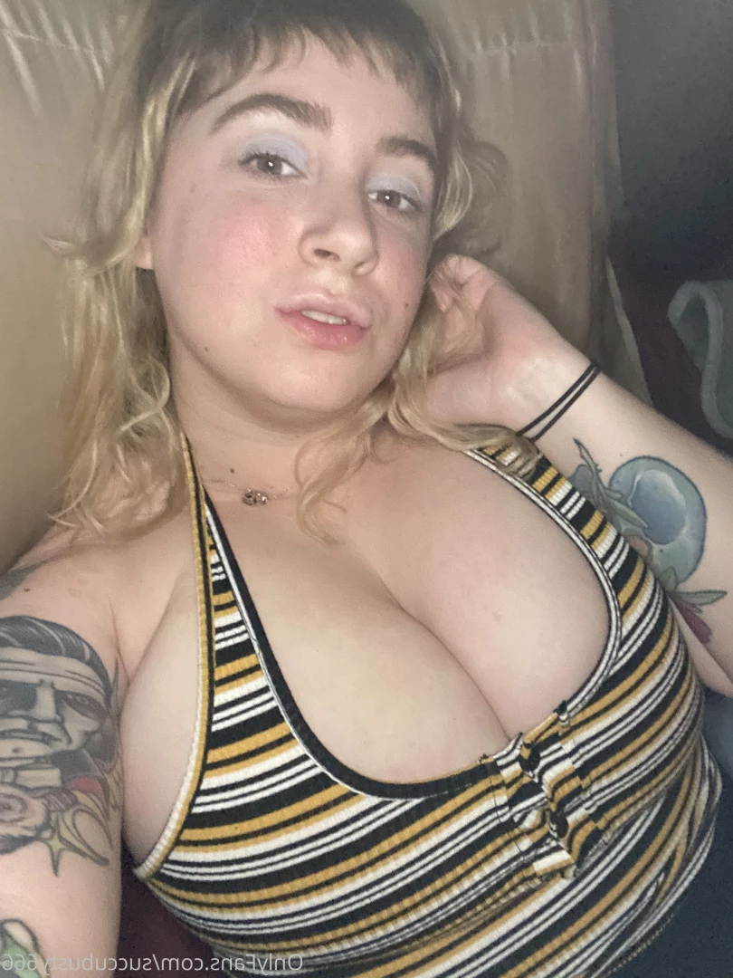 April O’blivion [ succubusty666 ] Onlyfans leaked photo 8122114 on Hotleaks.tv