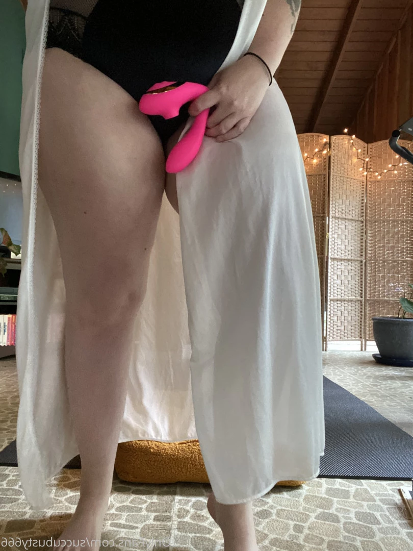 April O’blivion [ succubusty666 ] Onlyfans leaked photo 8123595 on Hotleaks.tv