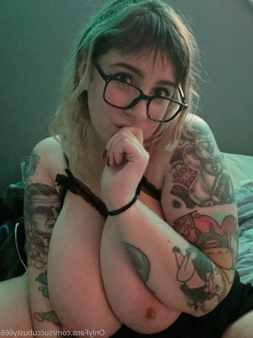 April O’blivion [ succubusty666 ] Onlyfans leaked photo 8124190 on Hotleaks.tv