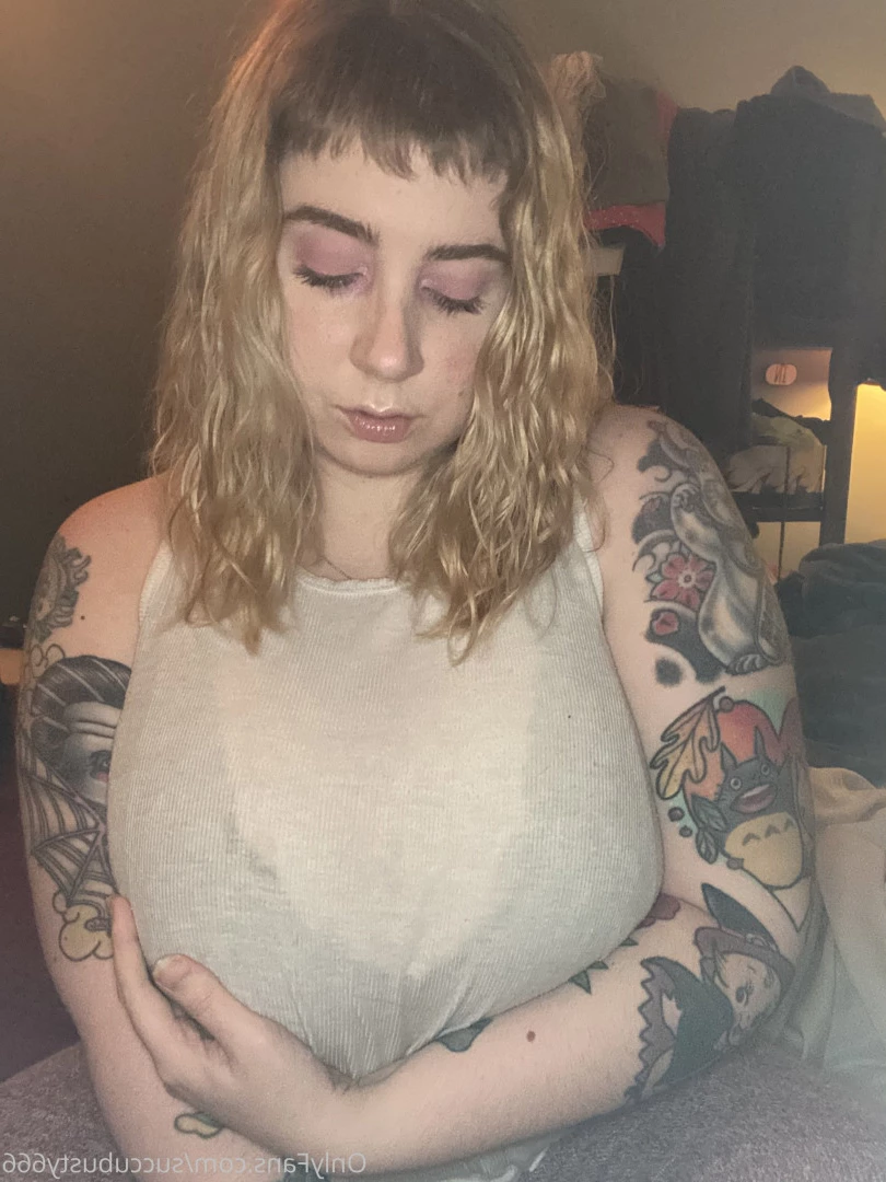 April O’blivion [ succubusty666 ] Onlyfans leaked photo 8124949 on Hotleaks.tv