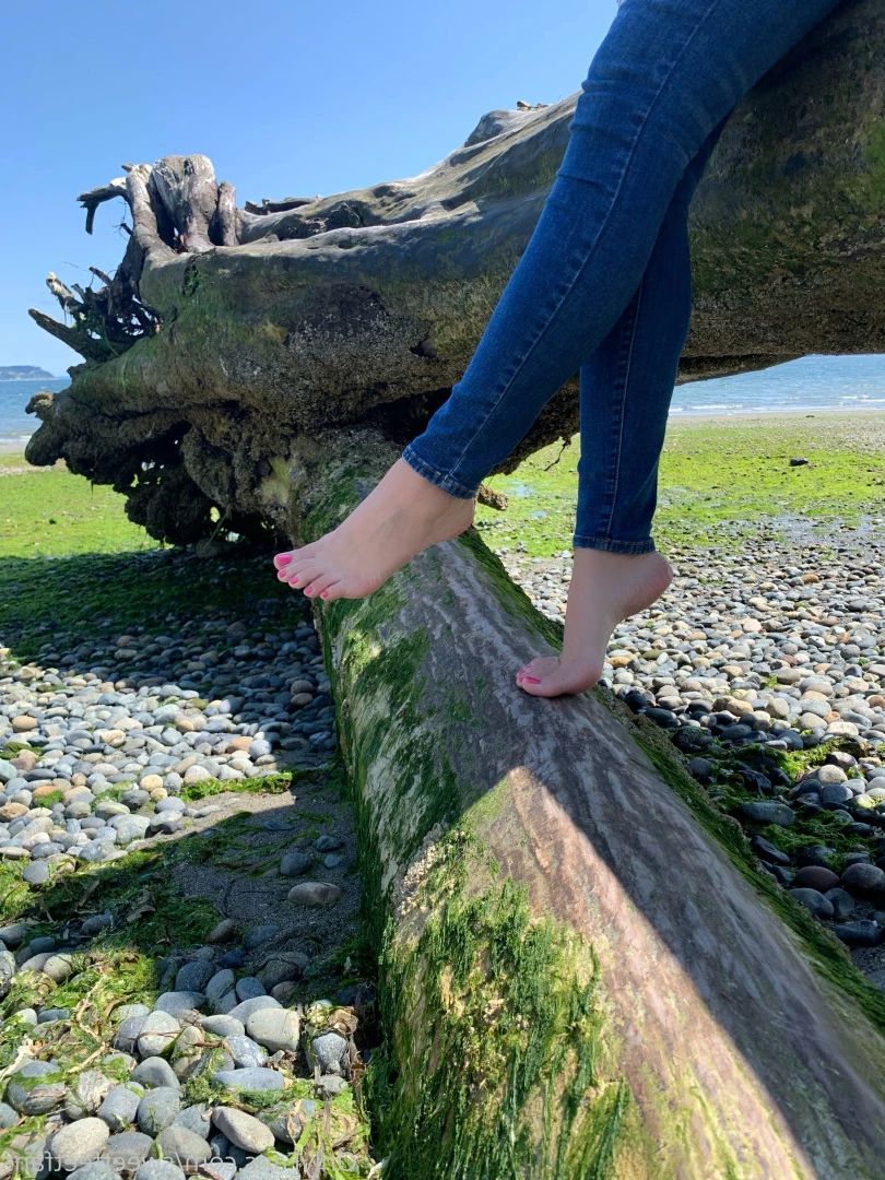 Sweetfeet2018 [ sweetfeetfans ] Onlyfans leaked photo 8117240 on Hotleaks.tv