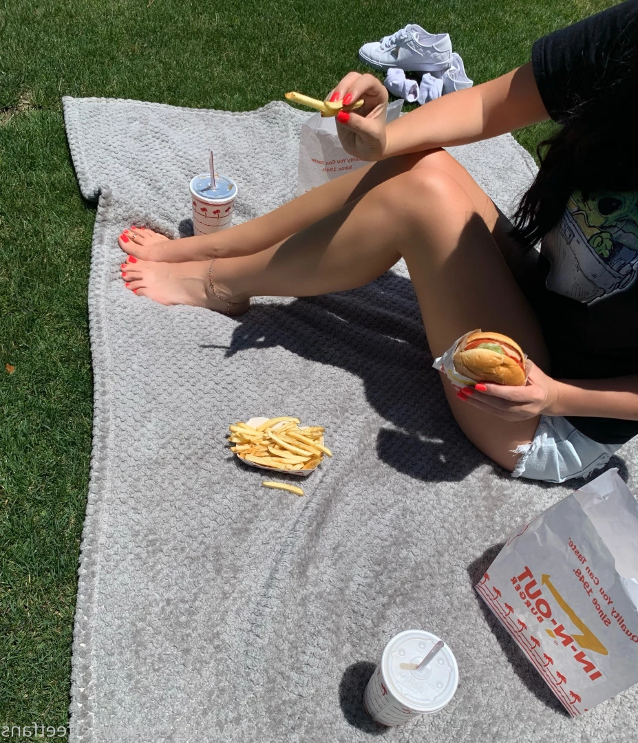 Sweetfeet2018 [ sweetfeetfans ] Onlyfans leaked photo 8117685 on Hotleaks.tv