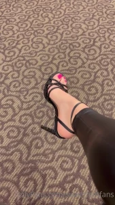 9915769