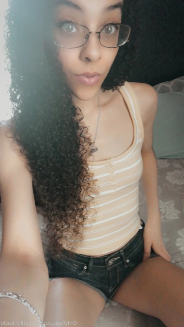 Little Miracle [ sweetlilmiracle ] Onlyfans leaked photo 8168723 on Hotleaks.tv