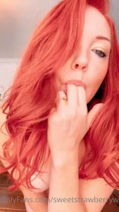 Sweetlikestrawberrywine [ sweetstrawberrywine ] Onlyfans leaked video 9914598 on Hotleaks.tv
