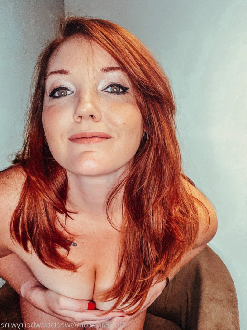 Sweetlikestrawberrywine [ sweetstrawberrywine ] Onlyfans leaked photo 11367790 on Hotleaks.tv