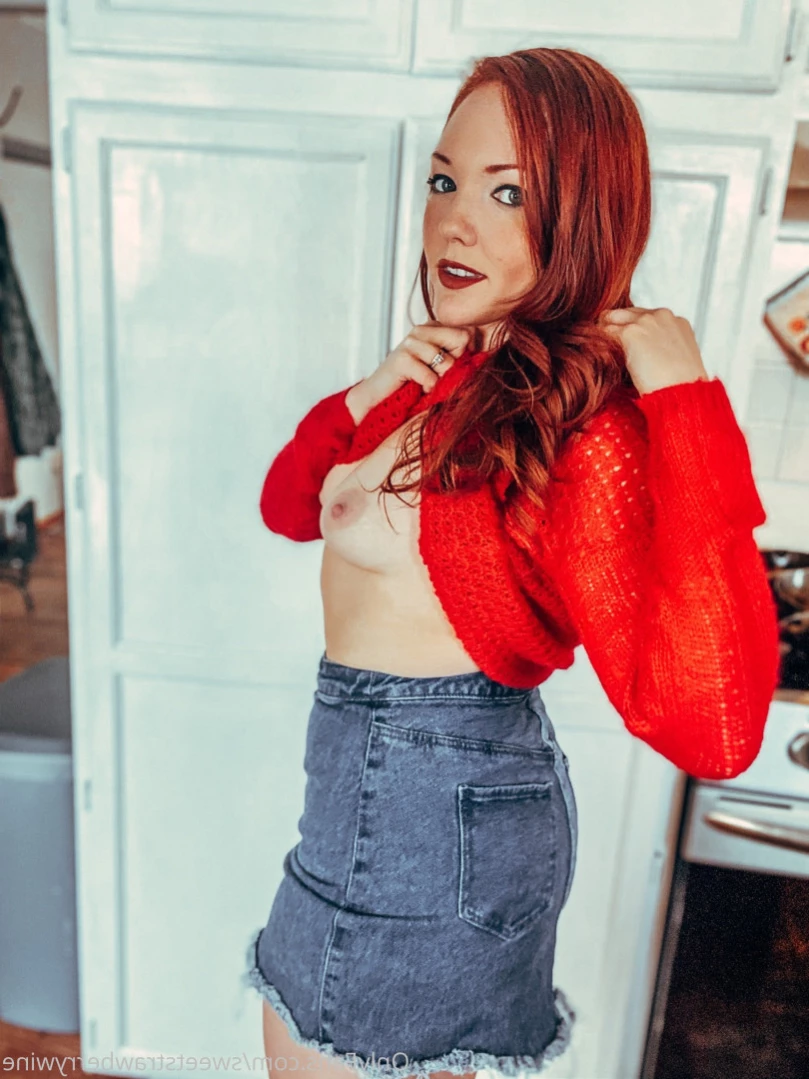 Sweetlikestrawberrywine [ sweetstrawberrywine ] Onlyfans leaked photo 11368181 on Hotleaks.tv