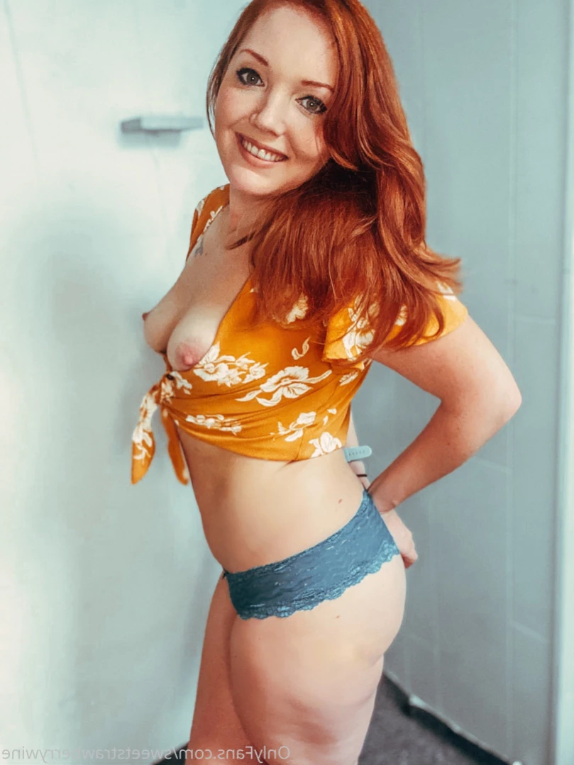 Sweetlikestrawberrywine [ sweetstrawberrywine ] Onlyfans leaked photo 12093621 on Hotleaks.tv
