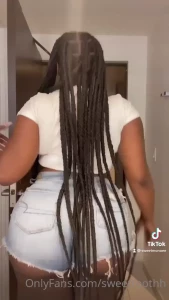 sweettoothh Onlyfans leaked video 9913789 on Hotleaks.tv