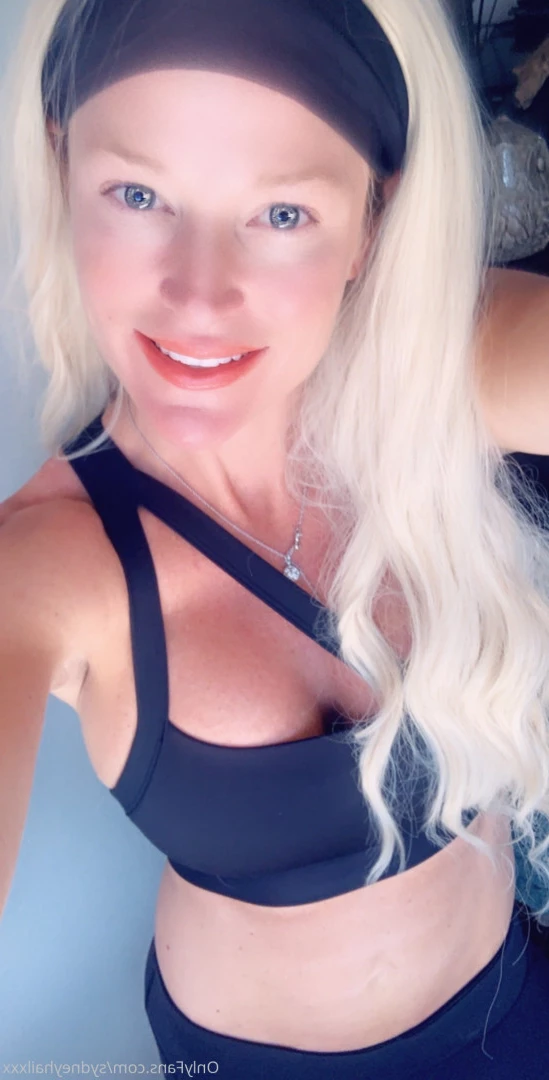 Sydney Hail [ sydneyhail ] Onlyfans leaked photo 8162605 on Hotleaks.tv