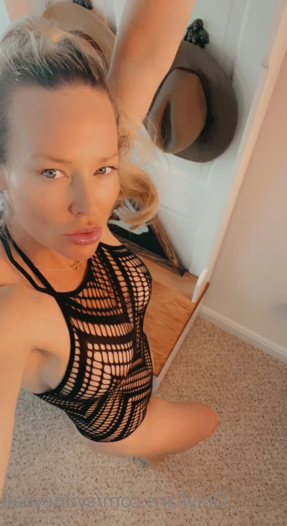 Sydney Hail [ sydneyhail ] Onlyfans leaked photo 8166769 on Hotleaks.tv