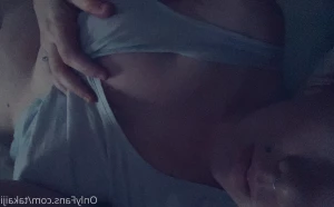 8061305