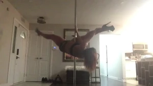 Gia De Luca [ tallgoddessgia ] Onlyfans leaked video 18167038 on Hotleaks.tv