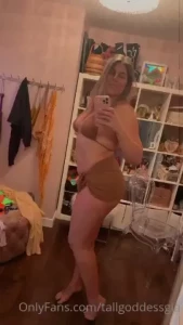 Gia De Luca [ tallgoddessgia ] Onlyfans leaked video 18167056 on Hotleaks.tv