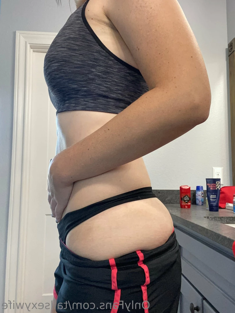Sexy wife🖤 [ tallsexywife ] Onlyfans leaked photo 8157596 on Hotleaks.tv