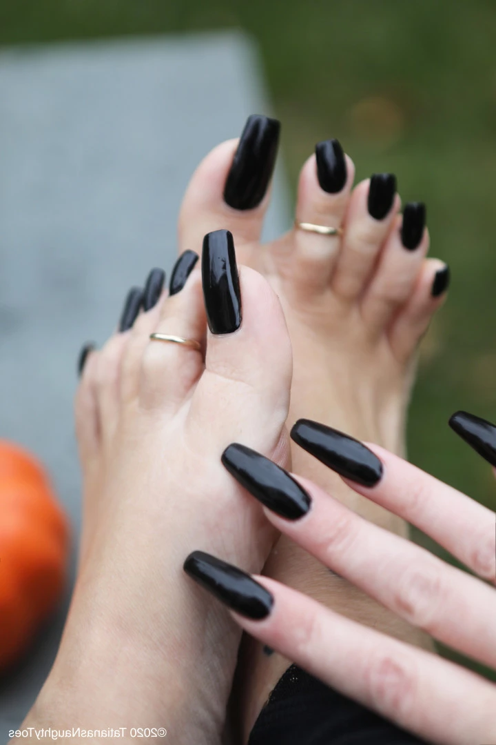 TATIANA - Foot Goddess [ tatianasnaughtytoes ] Onlyfans leaked photo 8214477 on Hotleaks.tv