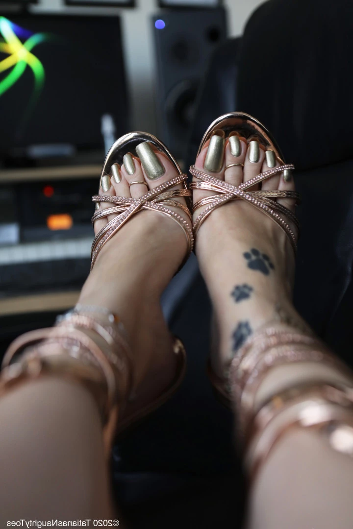 TATIANA - Foot Goddess [ tatianasnaughtytoes ] Onlyfans leaked photo 8215992 on Hotleaks.tv