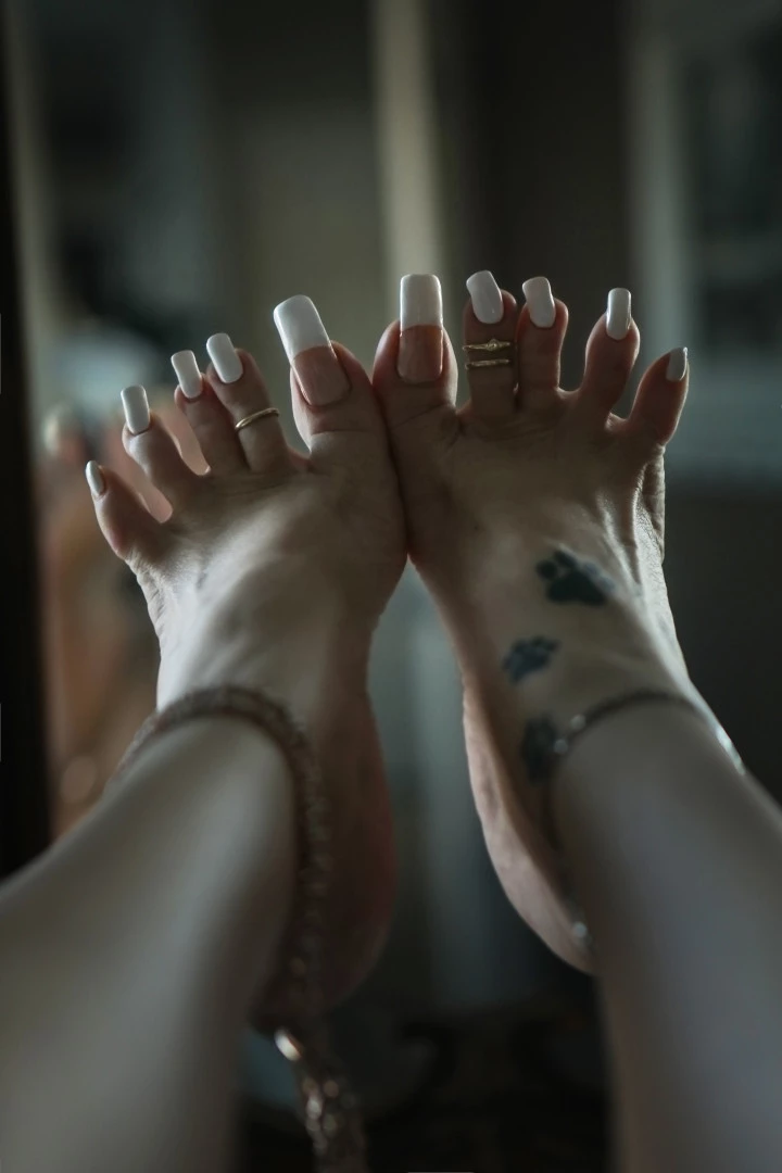 TATIANA - Foot Goddess [ tatianasnaughtytoes ] Onlyfans leaked photo 8216017 on Hotleaks.tv