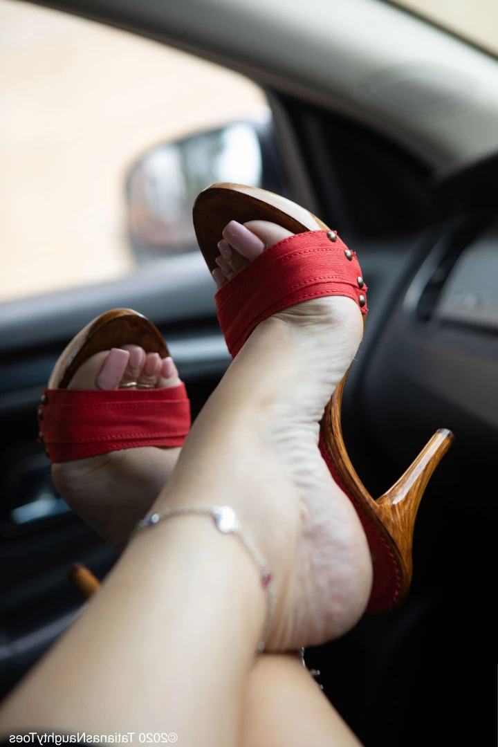 TATIANA - Foot Goddess [ tatianasnaughtytoes ] Onlyfans leaked photo 8223429 on Hotleaks.tv