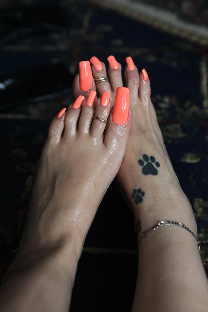 TATIANA - Foot Goddess [ tatianasnaughtytoes ] Onlyfans leaked photo 8232716 on Hotleaks.tv