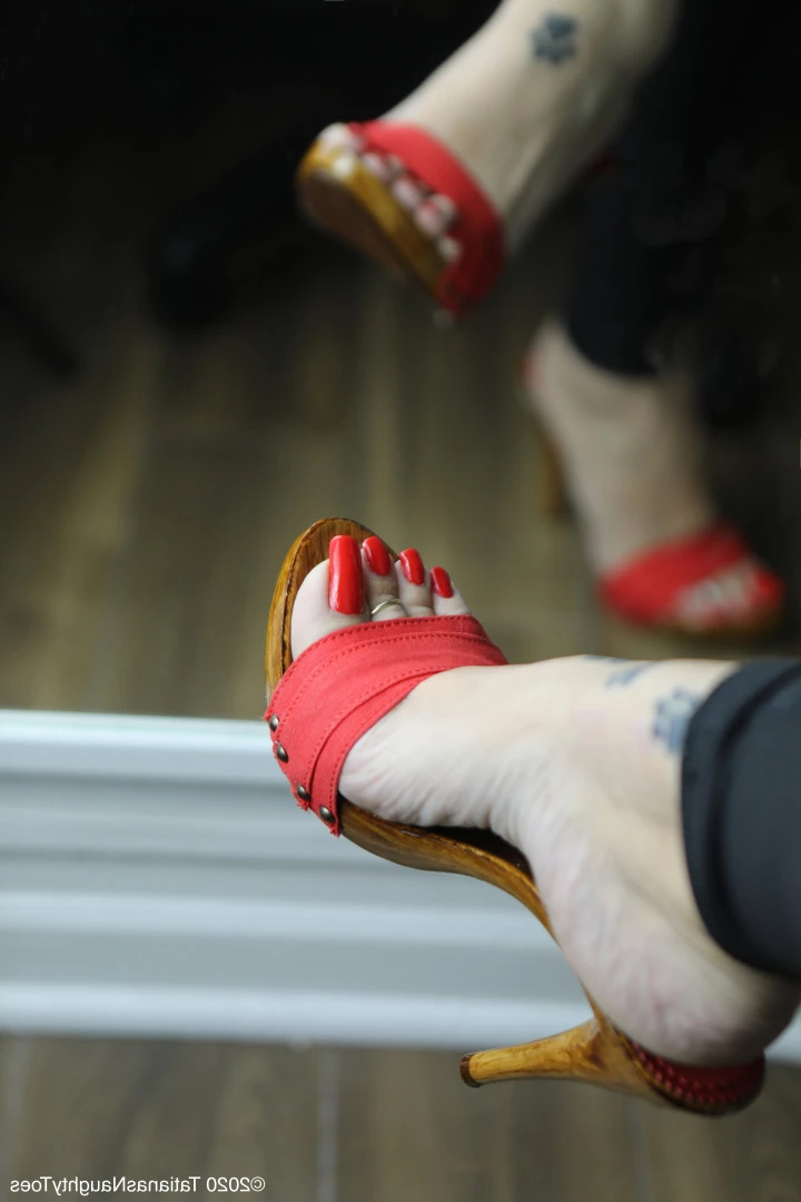TATIANA - Foot Goddess [ tatianasnaughtytoes ] Onlyfans leaked photo 8233209 on Hotleaks.tv