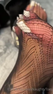 TATIANA - Foot Goddess [ tatianasnaughtytoes ] Onlyfans leaked video 9902711 on Hotleaks.tv