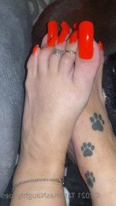 TATIANA - Foot Goddess [ tatianasnaughtytoes ] Onlyfans leaked video 9902712 on Hotleaks.tv