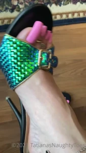 TATIANA - Foot Goddess [ tatianasnaughtytoes ] Onlyfans leaked video 9903024 on Hotleaks.tv