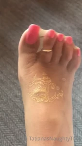 TATIANA - Foot Goddess [ tatianasnaughtytoes ] Onlyfans leaked video 9903163 on Hotleaks.tv