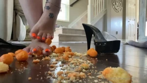 TATIANA - Foot Goddess [ tatianasnaughtytoes ] Onlyfans leaked video 9903200 on Hotleaks.tv