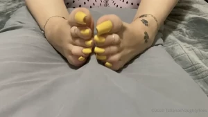 TATIANA - Foot Goddess [ tatianasnaughtytoes ] Onlyfans leaked video 9903257 on Hotleaks.tv