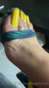TATIANA - Foot Goddess [ tatianasnaughtytoes ] Onlyfans leaked video 9903270 on Hotleaks.tv