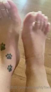 TATIANA - Foot Goddess [ tatianasnaughtytoes ] Onlyfans leaked video 9903277 on Hotleaks.tv
