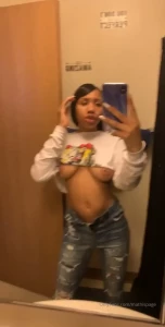 4689725