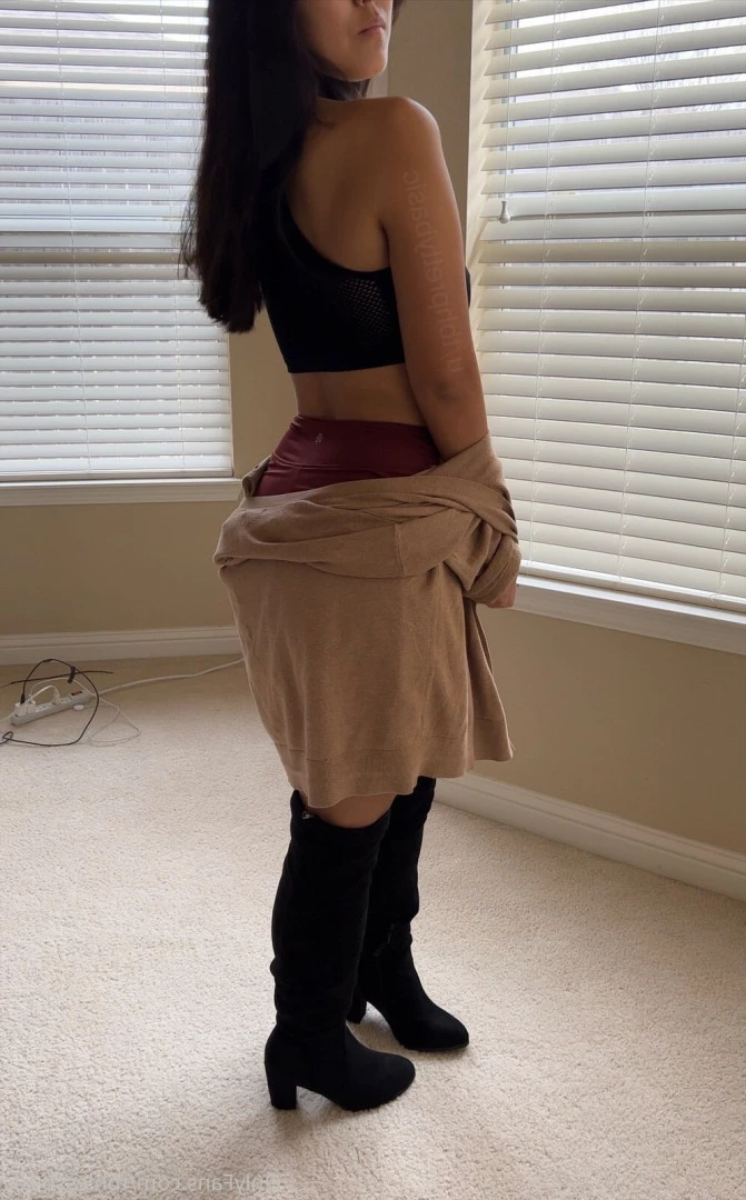 Basic girl [ tbhlessbasic ] Onlyfans leaked photo 8065236 on Hotleaks.tv