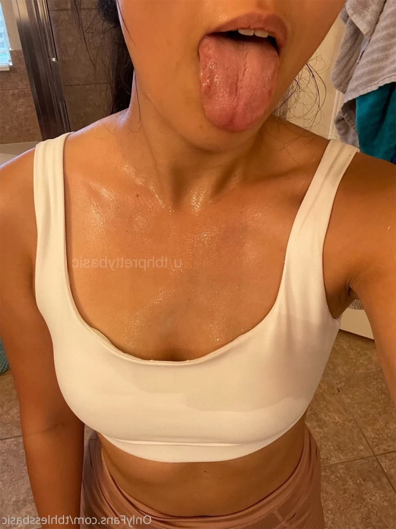 Basic girl [ tbhlessbasic ] Onlyfans leaked photo 8065555 on Hotleaks.tv