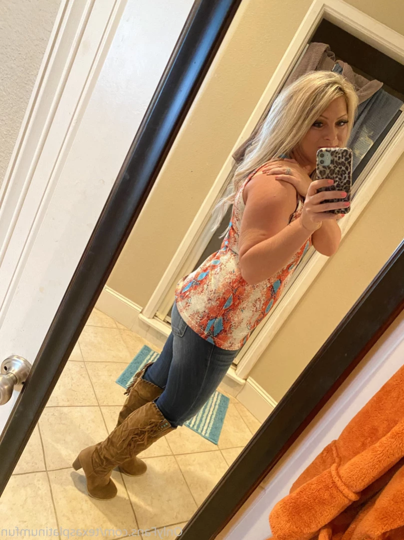 Texas Platinum Fun [ texasplatinumfun ] Onlyfans leaked photo 11433947 on Hotleaks.tv