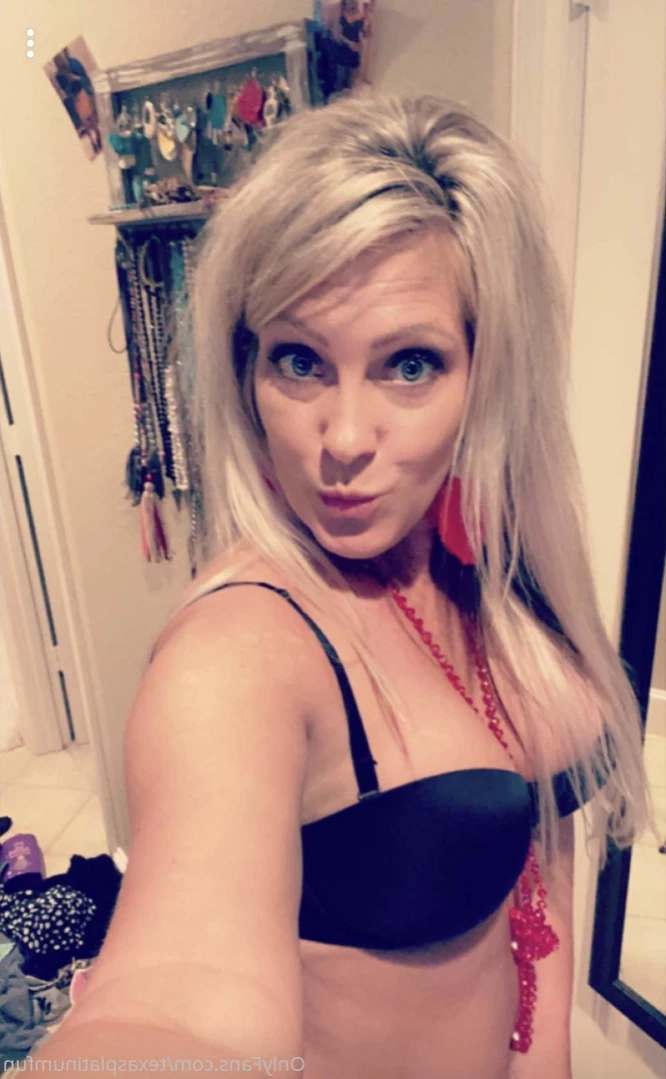 Texas Platinum Fun [ texasplatinumfun ] Onlyfans leaked photo 12372741 on Hotleaks.tv
