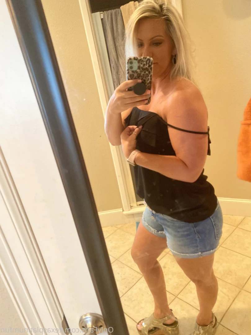 Texas Platinum Fun [ texasplatinumfun ] Onlyfans leaked photo 16203002 on Hotleaks.tv