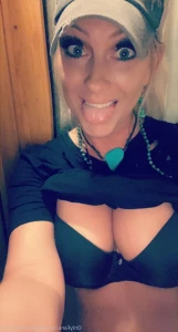 16345298