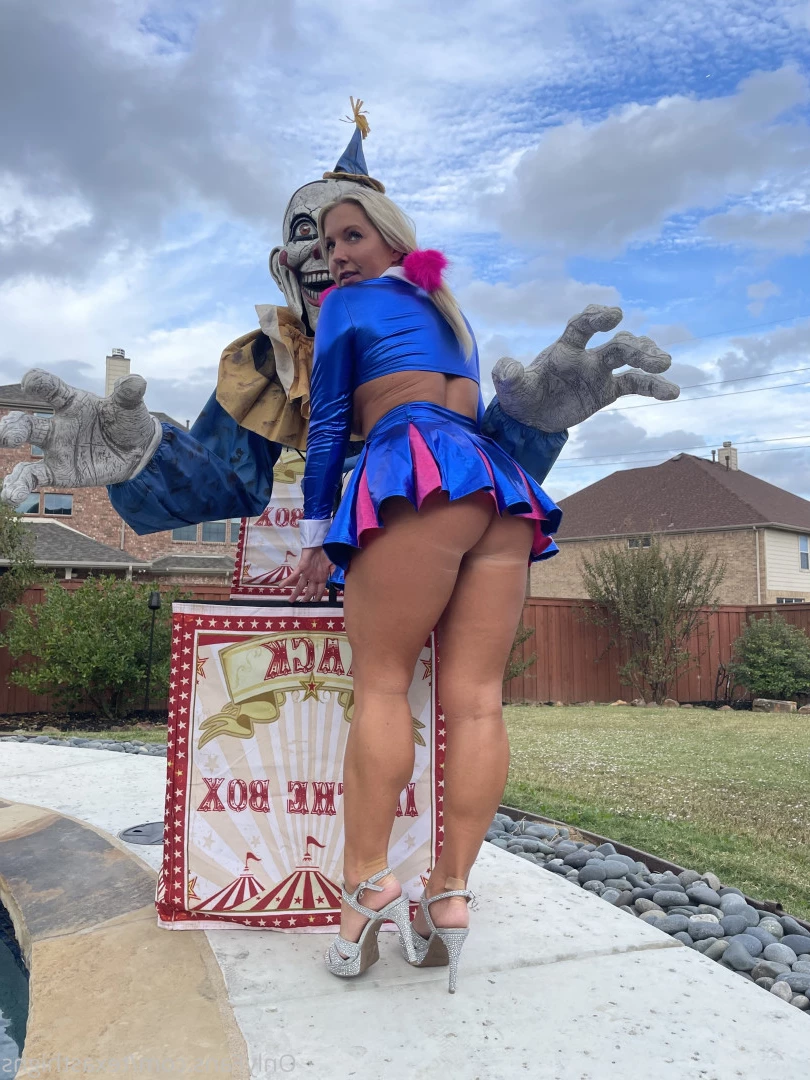 Texas Thighs [ texasthighs ] Onlyfans leaked photo 8110565 on Hotleaks.tv