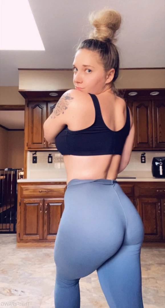ThatFitPAWG 🍑 [ thatfitpawg ] Onlyfans leaked photo 11443674 on Hotleaks.tv