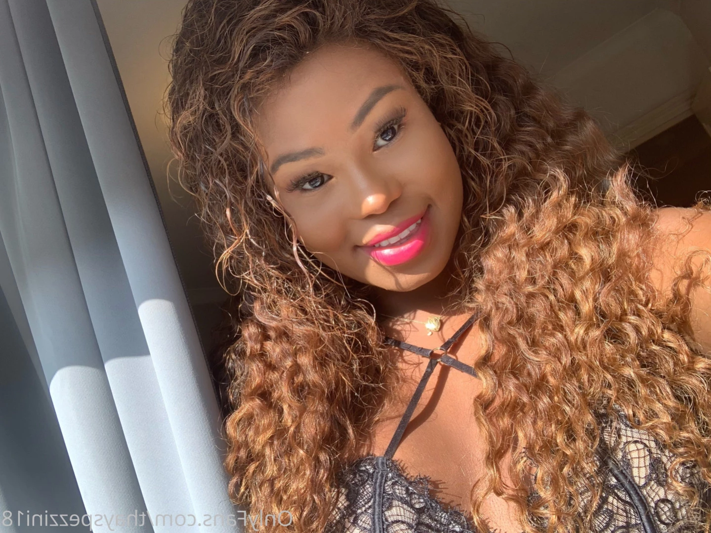 thays pezzini [ thayspezzini18 ] Onlyfans leaked photo 13363069 on Hotleaks.tv