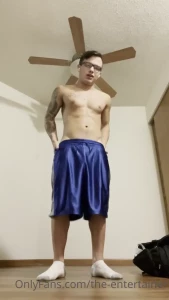 9890513