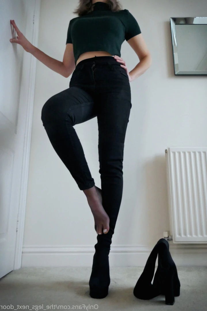 annabel_xo_ [ the_legs_next_door ] Onlyfans leaked photo 11477167 on Hotleaks.tv