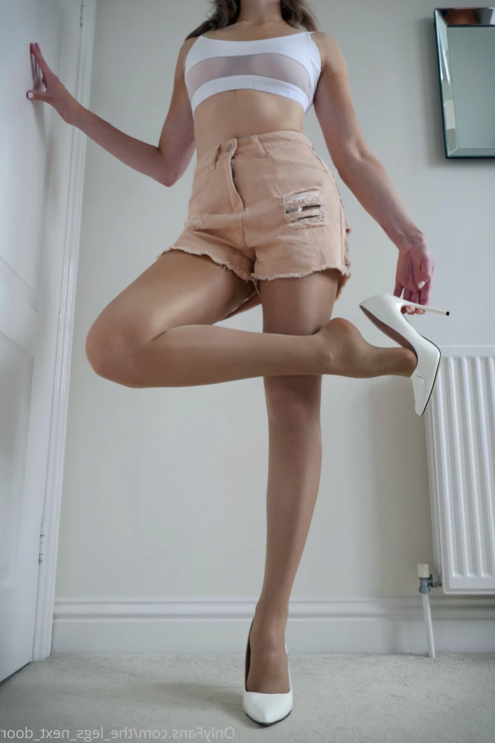 annabel_xo_ [ the_legs_next_door ] Onlyfans leaked photo 11480651 on Hotleaks.tv