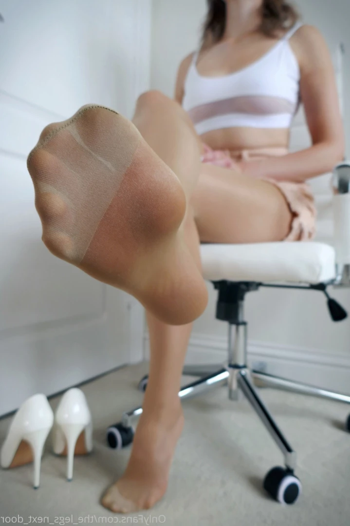 annabel_xo_ [ the_legs_next_door ] Onlyfans leaked photo 11484825 on Hotleaks.tv