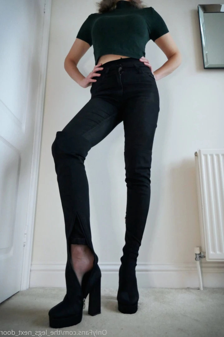 annabel_xo_ [ the_legs_next_door ] Onlyfans leaked photo 11494175 on Hotleaks.tv