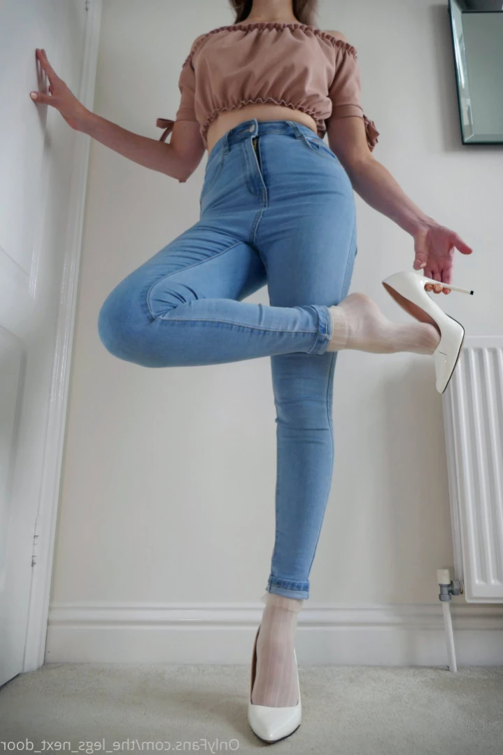 annabel_xo_ [ the_legs_next_door ] Onlyfans leaked photo 11891274 on Hotleaks.tv